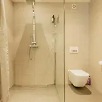 Spacieux A 15 Minutes Du Jet D'eau Apartamento