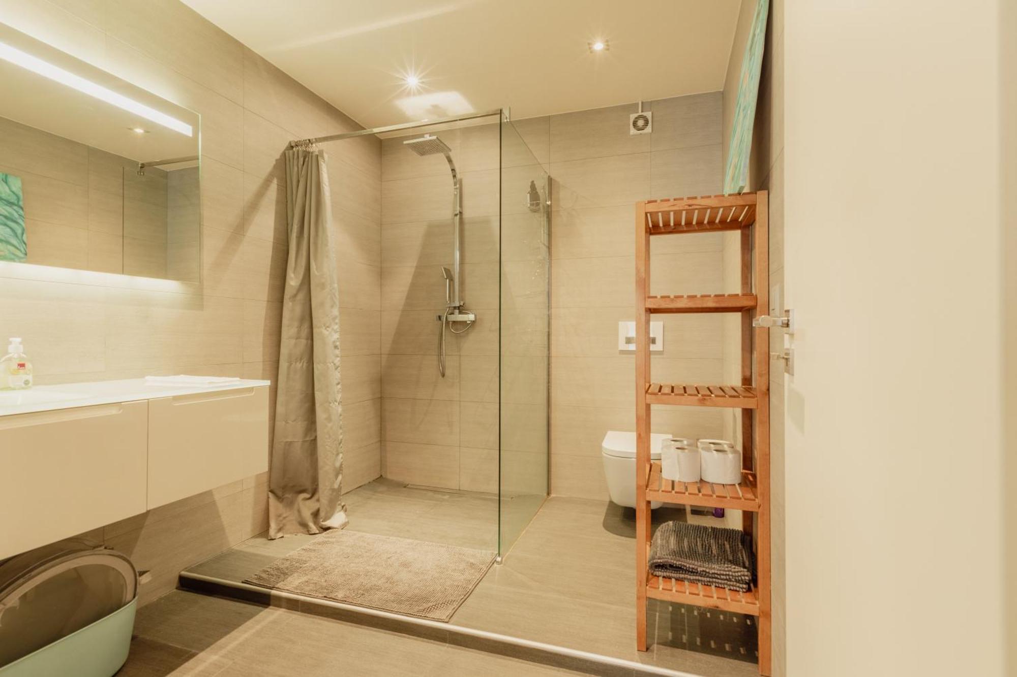 Spacieux à 15 Minutes Du Jet D'eau Appartement Genève