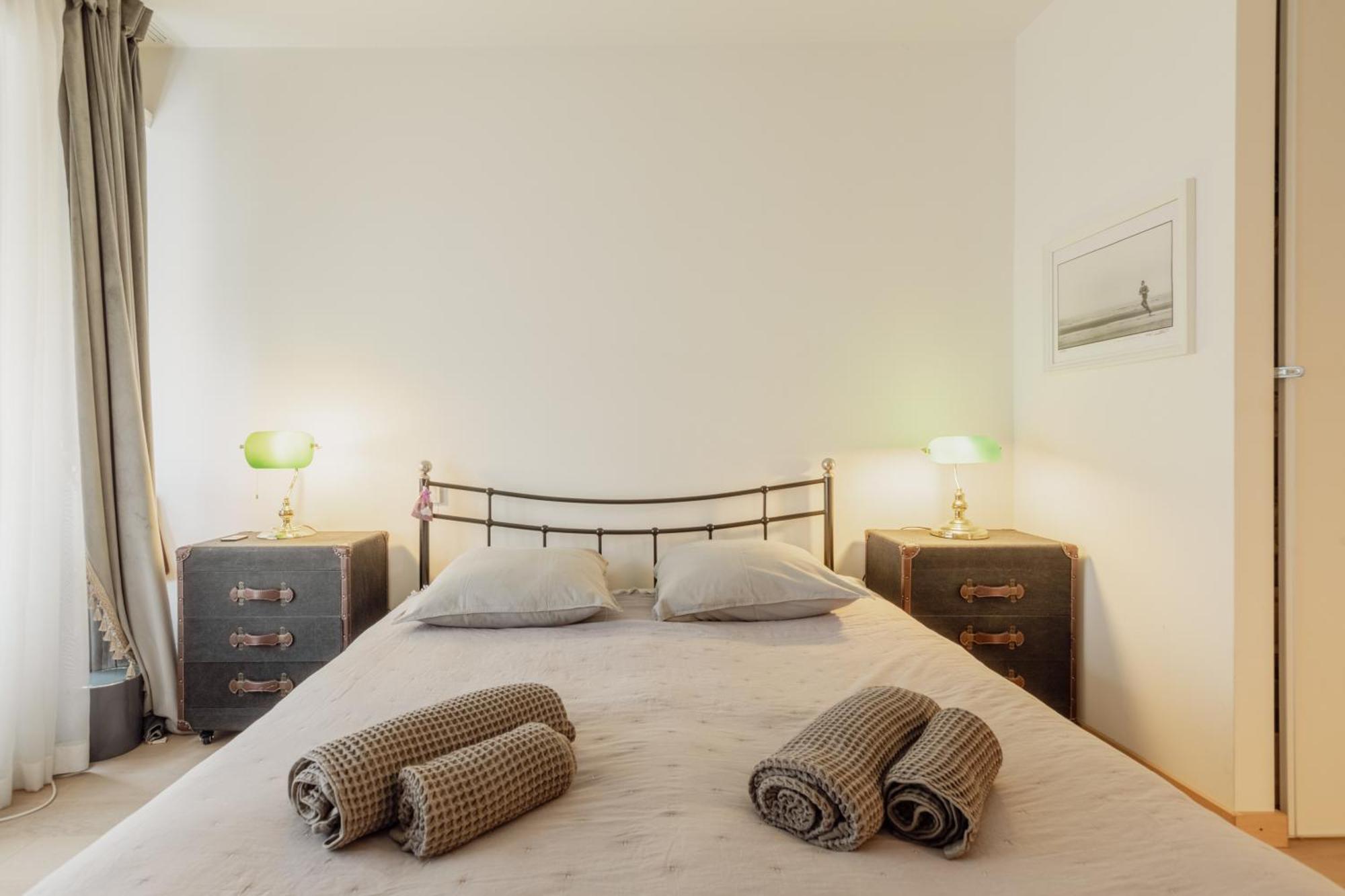 Appartement Spacieux à 15 Minutes Du Jet D'eau