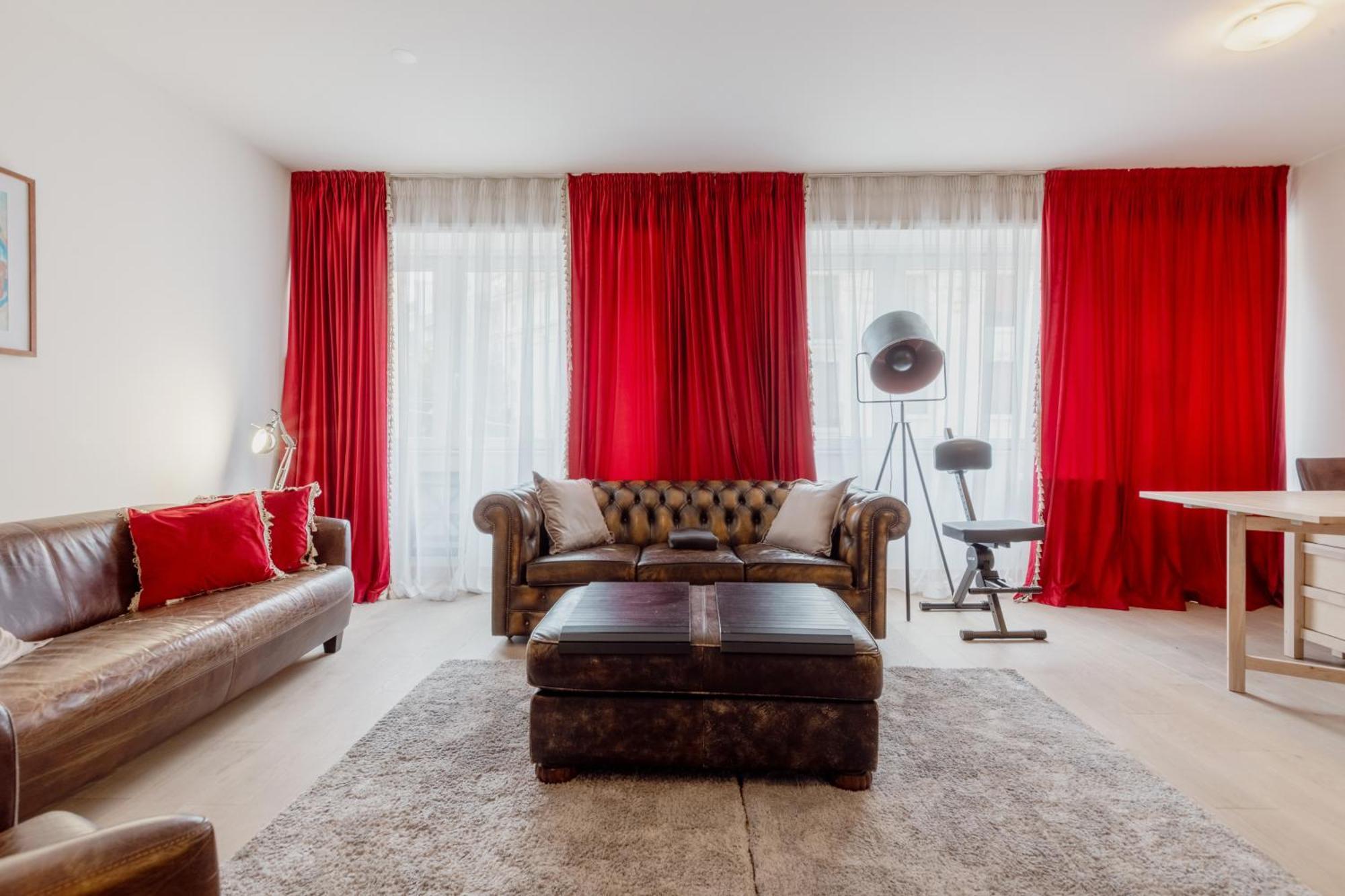 Spacieux à 15 Minutes Du Jet D'eau Appartement